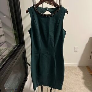 H&M emerald green sheath dress with jewel neckline 4
